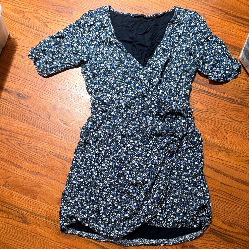 Abercrombie Floral Blue Wrap Dress Size M